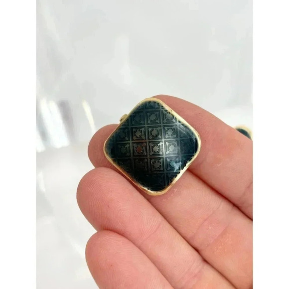 Vintage Deep Emerald Green Plaid Enamel Gold Toned Retro 80's Stud Earrings - Picture 3 of 6